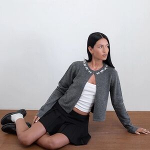 Wunara Cardigan In Grey With Ivory Bows
